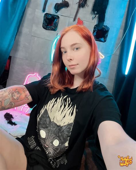 molly redwolf twitter|Mollyredwolf (@mollyredwolfreal) • Instagram photos and videos.
